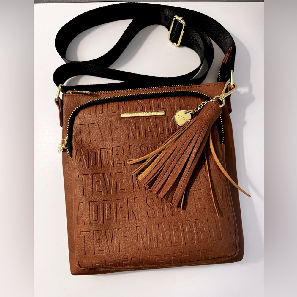 Steve Madden crossbody bag